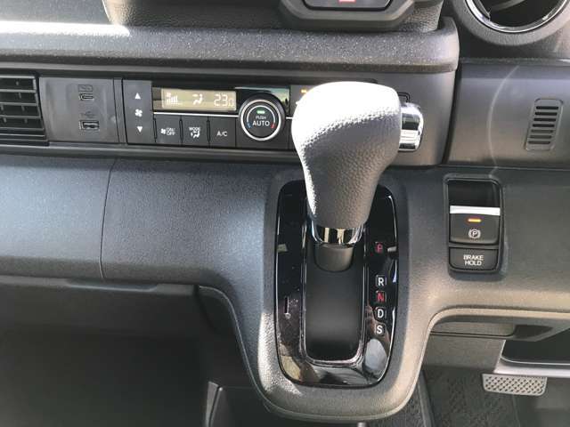 電子パーキングブレーキ搭載車です！！