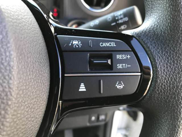 ドライブに大きな安心をもたらす安全運転支援システムHondaSENSING搭載！ミリ波レーダー×単眼カメラなどの高い検知能力で運転をサポートします。