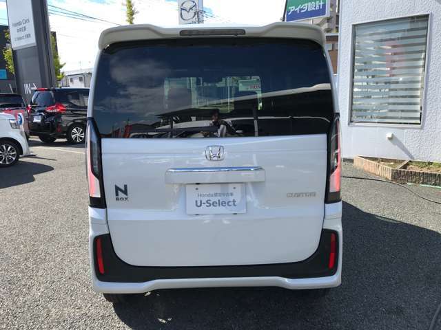 全車中古車保証付きでの販売を行っておりますので、しっかりお車見させていただきます。お車の納車まで2.3週間お時間いただいております。