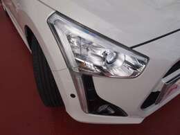 ヘッドライトレンズも状態は良いです♪お問い合わせはメールか0078-6002-884478（携帯・PHS可）までお電話ください！当社スタッフがご案内いたします！