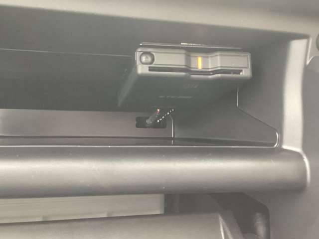 ETCがあれば料金所で並ばなくても良いので、現金では得られないメリットが沢山！一度体験してください♪