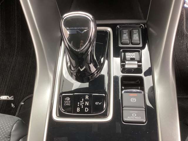 スティックタイプのセレクターレバー！新しい感覚が運転の楽しさを感じさせてくれる！