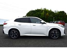 常時100台以上のBMW/MINIを展示！大型展示場でお気に入りの車両を見つけてください♪