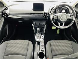 【インパネ全体】全方位で視界が広く、高い目線で運転もしやすいです！