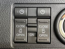 【両側パワースライドドア】スマートキーや運転席のスイッチで後席両側スライドドアの開閉が可能♪電動だから力を入れてドアを開ける必要が無く、小さなお子様でも簡単に開け閉めでき快適です♪