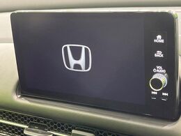 【大画面ナビ】人気の大型9インチナビを装備。存在感のある大画面はインパクト大！ナビ利用時のマップ表示は見やすく、テレビやDVDは臨場感がアップ！いつものドライブがグッと楽しくなります♪