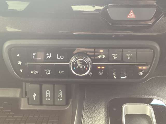 ご納車前に点検整備いたします。ホンダ正規ディーラーとして細かいメンテナンスケアを行ってます！どうぞ安心してお任せ下さい！