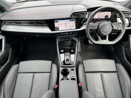 ●【認定中古車】Audi専門のテクニシャンが、100項目にもおよぶ精密な点検を実施。すべてをクリアしたAudi車のみが対象となります。