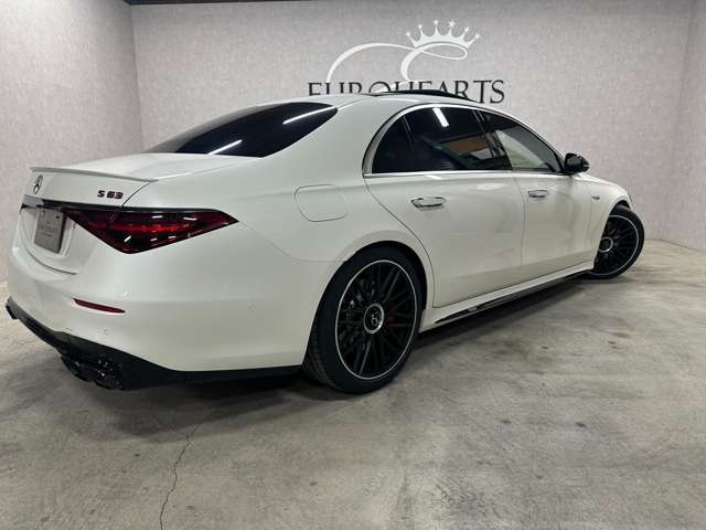 リアエンターテイメントシステム！リアコンフォートパッケージ！トランクスポイラー！S63E仕様エアロ！4本出しマフラーカッター！