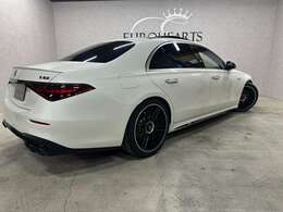 リアエンターテイメントシステム！リアコンフォートパッケージ！トランクスポイラー！S63E仕様エアロ！4本出しマフラーカッター！