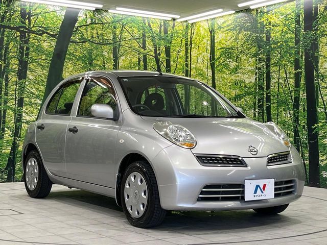 大好評のボディコーティング「弾スプラッシュコート」もご納車までに施工可能。通常のガラスコートと異なる、耐久年数6年の無機質ガラスコーティングが、ボディをキレイな状態に保ってくれます。