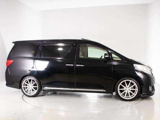 サイドビュー（ホイール交換・ダウンサス・車高調など)のカスタムも承っております