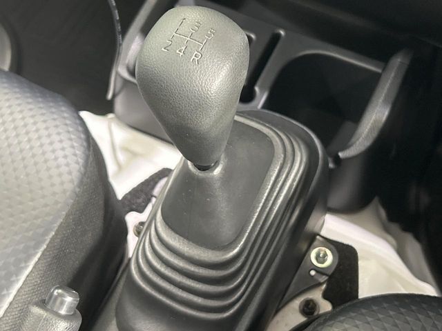 【フロア5速MT】走りの6速MT！！スポーティーな走行をお楽しみいただけます♪