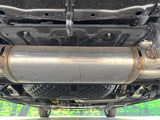 親切・丁寧な専門メカニックスタッフが応対！・車検・点検整備・事故等の修理などアフターサービスも安心。お車のカスタマイズもネクステージのサービススタッフまでご相談ください！