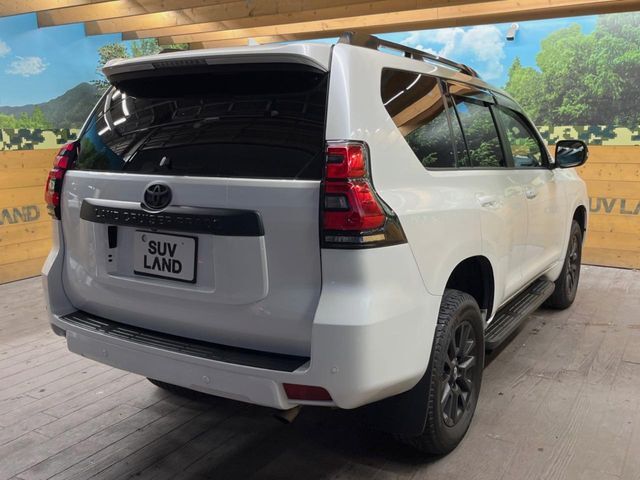 ☆全国のネクステージからお取り寄せが可能※！遠方の店舗に展示してあるクルマが気になる場合も、最寄りの店舗でご覧いただくことが可能です！是非私たちに要望をお聞かせください！※別途費用