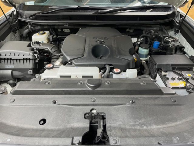 親切・丁寧な専門メカニックスタッフが応対！・車検・点検整備・事故等の修理などアフターサービスも安心。お車のカスタマイズもネクステージのサービススタッフまでご相談ください！