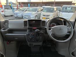 弊社納車整備（バッテリー・オイル・LLC・ブレーキパットシューOIL・ベルト類・ブーツ類・ワイパーゴム・その等）消耗部品等は、交換・オーバーホール（オーディオ・エアコン・電装部品等）も点検整備致します