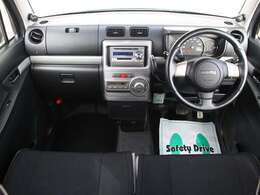 すっきりとしたムーヴコンテらしいデザインのダッシュ回り！フロントビューの視認性もよく運転しやすいと思います★