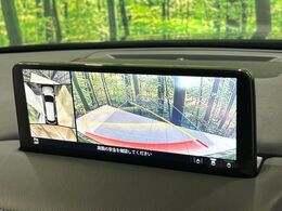 【360°ビューモニター】専用のカメラにより、上から見下ろしたような視点で360度クルマの周囲を確認することができます☆死角部分も確認しやすく、狭い場所での切り返しや駐車もスムーズに行えます。