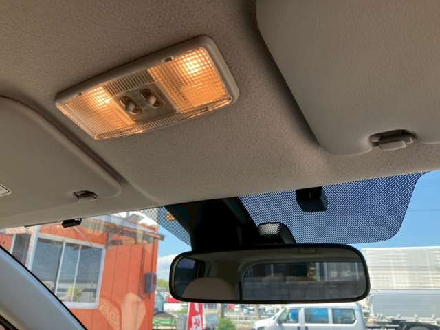 この度は当店のお車をご覧になっていただき、誠にありがとうございます。じっくり現車確認して頂けるよう、ご準備を致します！