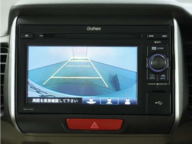 ◆バックカメラ◆リバースにするだけで映ります、後方の安全確認や、狭い駐車場での車庫入れ、雨の日や夜間など視界の悪い時に便利です！安全にバックする為には欠かせない装備です。