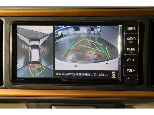 車両を上から見たような映像表示するパノラミックビューモニター付き！