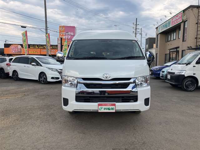 登録済み未使用車！令和7年5月登録のハイエースワゴングランドキャビン！10人乗りです！