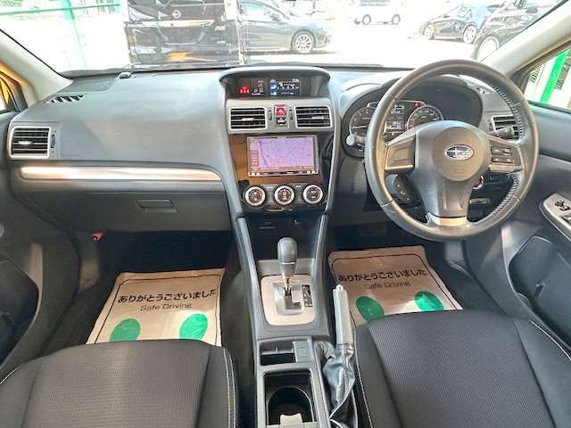 運転席廻りの画像です！操作スイッチ類も比較的に綺麗な状態です♪他に詳細画像をご希望の方はこちら！【1st@e-g-a.co.jp】へご連絡ください！