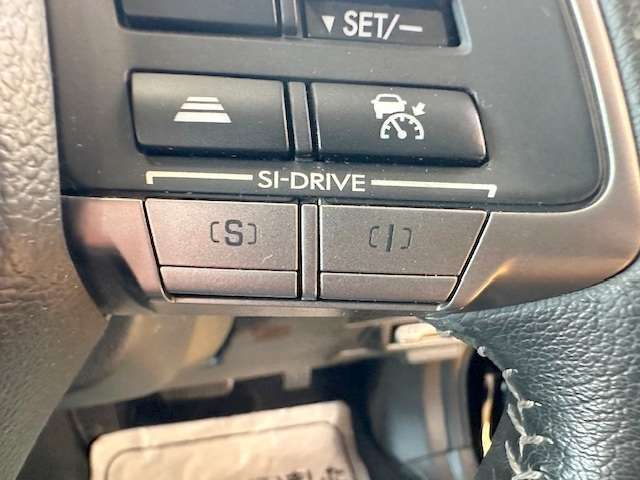 Si-DRIVE付き！操作するとエンジンの特性・出力特性が変更されます！3つのエンジンキャラクターを使い分けるとで自分に合わせた走行を楽しめますよ！