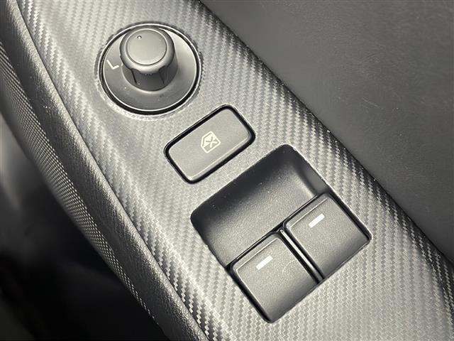 【窓操作部】『窓周辺/窓周辺装備』の画像になります。写真の内容に関してご不明点、ご質問等がございましたらお気軽にガリバー店舗までお問い合わせください。