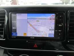 ナビ付です！いまやナビはルート案内機能だけに留まりません。テレビが見れたり、バックモニター機能で、バック駐車をサポートしてくれます。快適なカーライフをおくることができます。