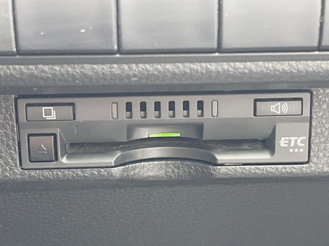 【ETC】高速道路の料金所をストレスなく通過！話題のスポットやサービスエリアに多い「スマートIC」利用時は必須のアイテムです。当店でセットアップを実施、ご納車当日からすぐにご利用いただけます！