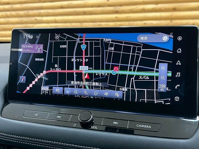 【純正ナビ】一体感のあるナビは、高級感ある車内を演出してくれます。Bluetooth再生などオーディオ機能も充実しておりますので、運転もより楽しめます♪