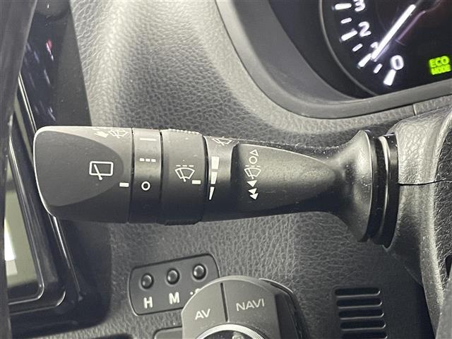 【運転席操作部】快適なドライブを楽しむための機能が装備されています！運転席から触れるので、使いやすいです！除菌プランいれていただくと、さらに清潔で安心していただけます！