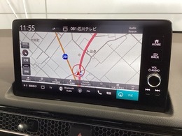 アップルカープレイ、アンドロイドオート対応純正ナビ搭載です。知らない道も安心ですね！