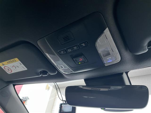 【バックミラー】『バックミラー周辺』の画像になります。写真の内容に関してご不明点、ご質問等がございましたらお気軽にガリバー店舗までお問い合わせください。