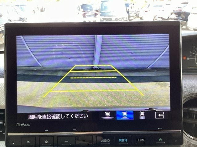 ホンダ純正ナビなので3ビュー切り替えバックカメラにも対応してますよ(^^)/バック運転苦手な方におススメですよ(^^♪