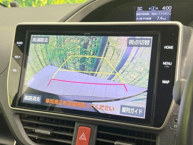 【バックカメラ】駐車時に後方がリアルタイム映像で確認できます。大型商業施設や立体駐車場での駐車時や、夜間のバック時に大活躍！運転スキルに関わらず、今や必須となった装備のひとつです！