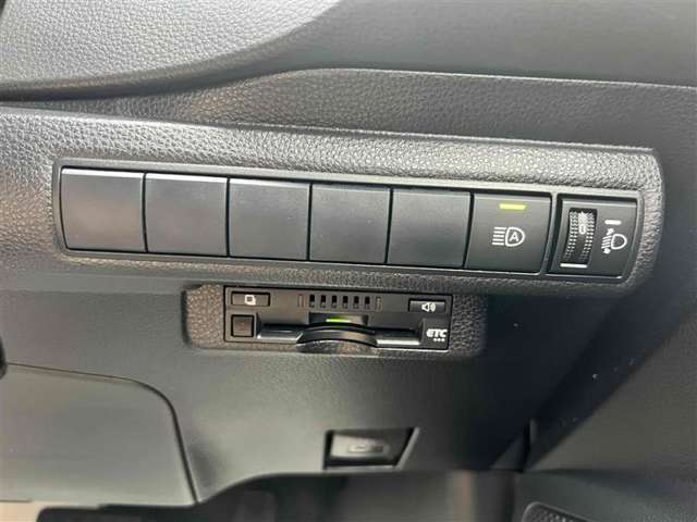 ETC車載器付きです。高速道路の料金所もスムーズに通過できます。