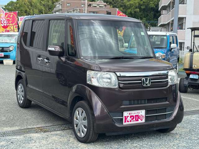 ワゴンタイプ、スライドドア、セダンタイプ、商用向けのバンタイプ等々色んなタイプの軽自動車を取り揃えております！お客様のライフスタイルに合わせたご提案もお任せください！