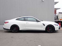 BMW認定中古車は、ドイツ本社と同様の教育・訓練を受けたBMW専門のメカニックが100項目以上のポイントを徹底的にチェックし、厳選した車輌のみを販売しております。