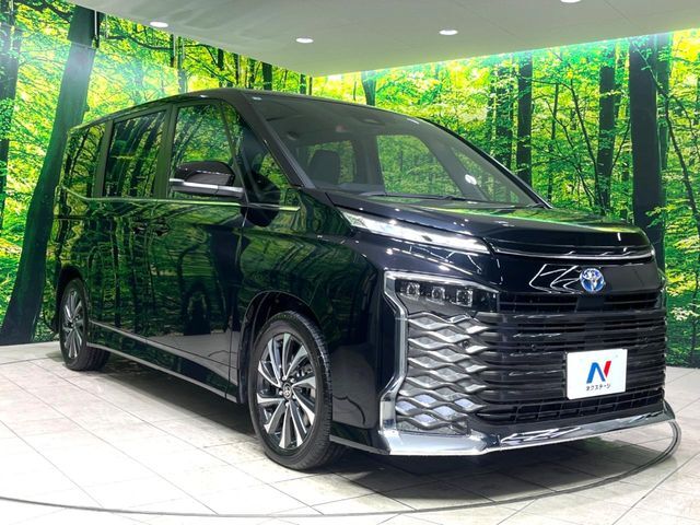 大好評のボディコーティング「弾スプラッシュコート」もご納車までに施工可能。通常のガラスコートと異なる、耐久年数6年の無機質ガラスコーティングが、ボディをキレイな状態に保ってくれます。