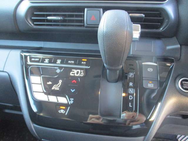 【キーパーコーティング】本当にツヤが良くなって、約束どおりに効果が持続する稀有なカーコーティングを用意しました。