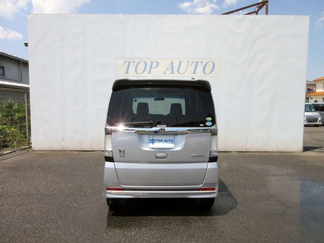 格安軽自動車専門店！埼玉県三郷市なので千葉県(流山市・野田市など)・東京都(足立区・葛飾区など)や茨城県・栃木県・群馬県・神奈川県の関東方面からでも東京外環道(最寄り三郷西インター)でアクセスが簡単です。