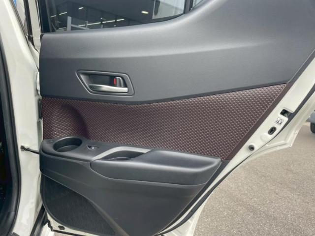 WECARS（ウィーカーズ）は全国250店舗展開！お客様が安心してカーライフをお楽しみいただけるよう社員一同心を込めてサポートいたします。