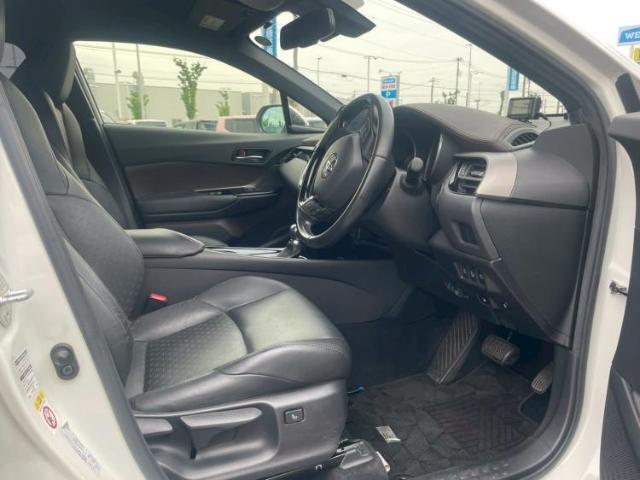 「この車の写真をもっと見たい」「状態が気になる」「この装備はついている？」どんな小さな疑問でもお気軽にお問い合わせください！