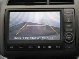 ◆バックカメラ◆リバースにするだけで映ります、後方の安全確認や、狭い駐車場での車庫入れ、雨の日や夜間など視界の悪い時に便利です！安全にバックする為には欠かせない装備です。