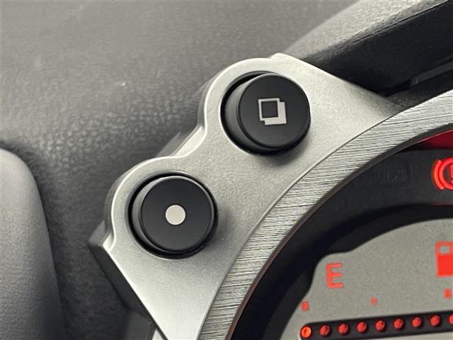 【運転席操作部】快適なドライブを楽しむための機能が装備されています！運転席から触れるので、使いやすいです！除菌プランいれていただくと、さらに清潔で安心していただけます！