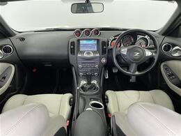 【インパネ全体】全方位で視界が広く、高い目線で運転もしやすいです！