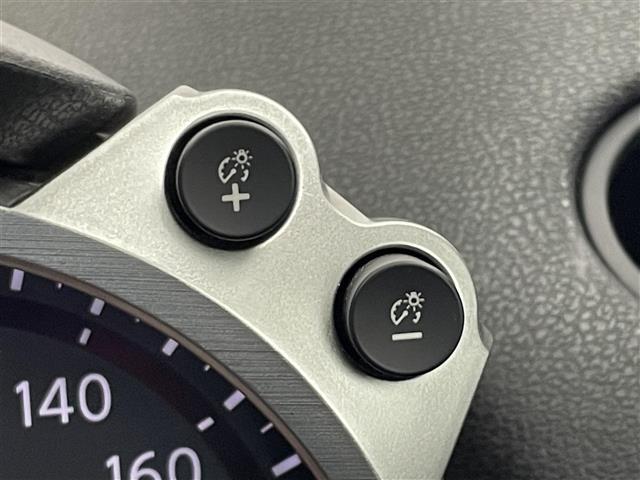 【運転席操作部】快適なドライブを楽しむための機能が装備されています！運転席から触れるので、使いやすいです！除菌プランいれていただくと、さらに清潔で安心していただけます！